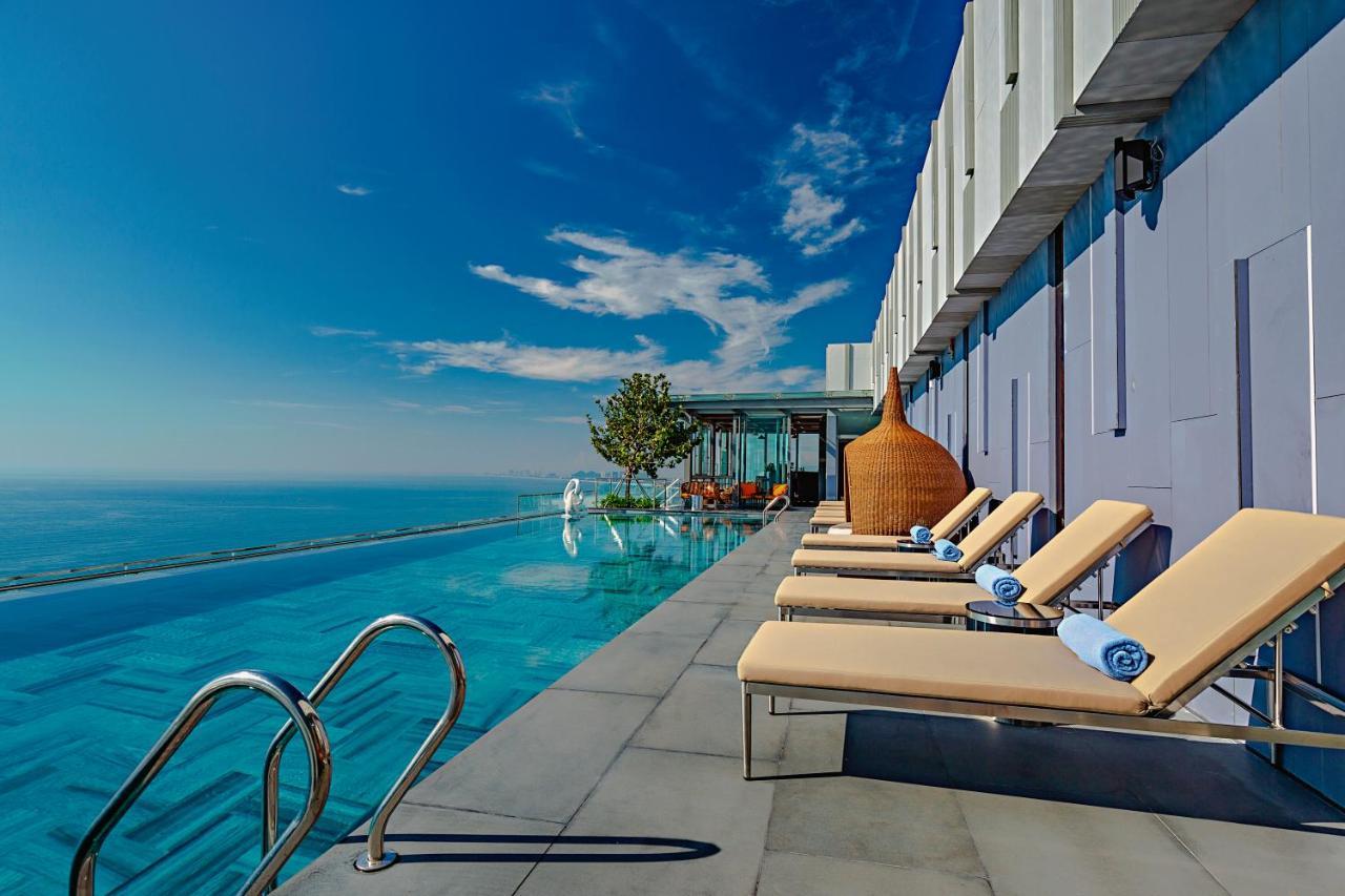 Le Sands Oceanfront Danang Hotel Esterno foto