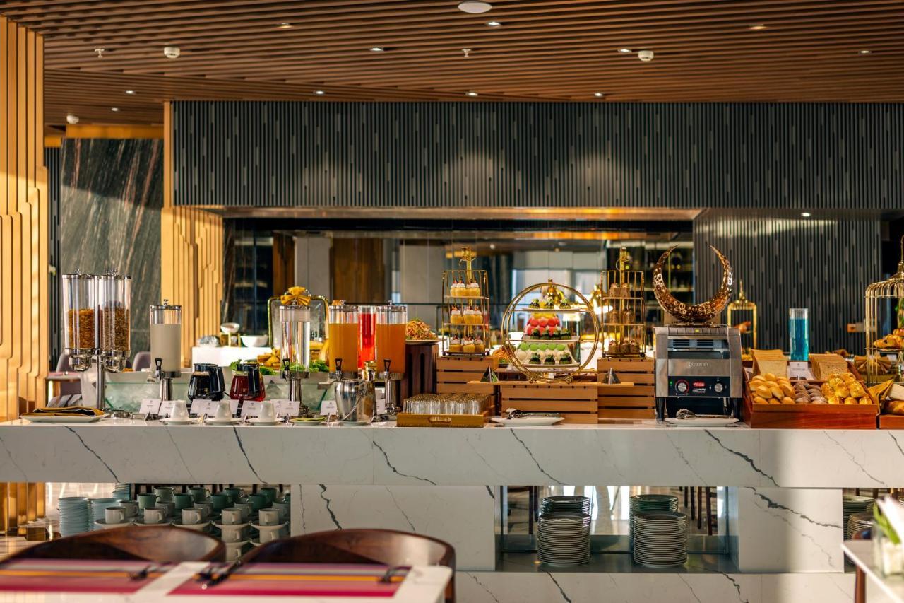 Le Sands Oceanfront Danang Hotel Esterno foto