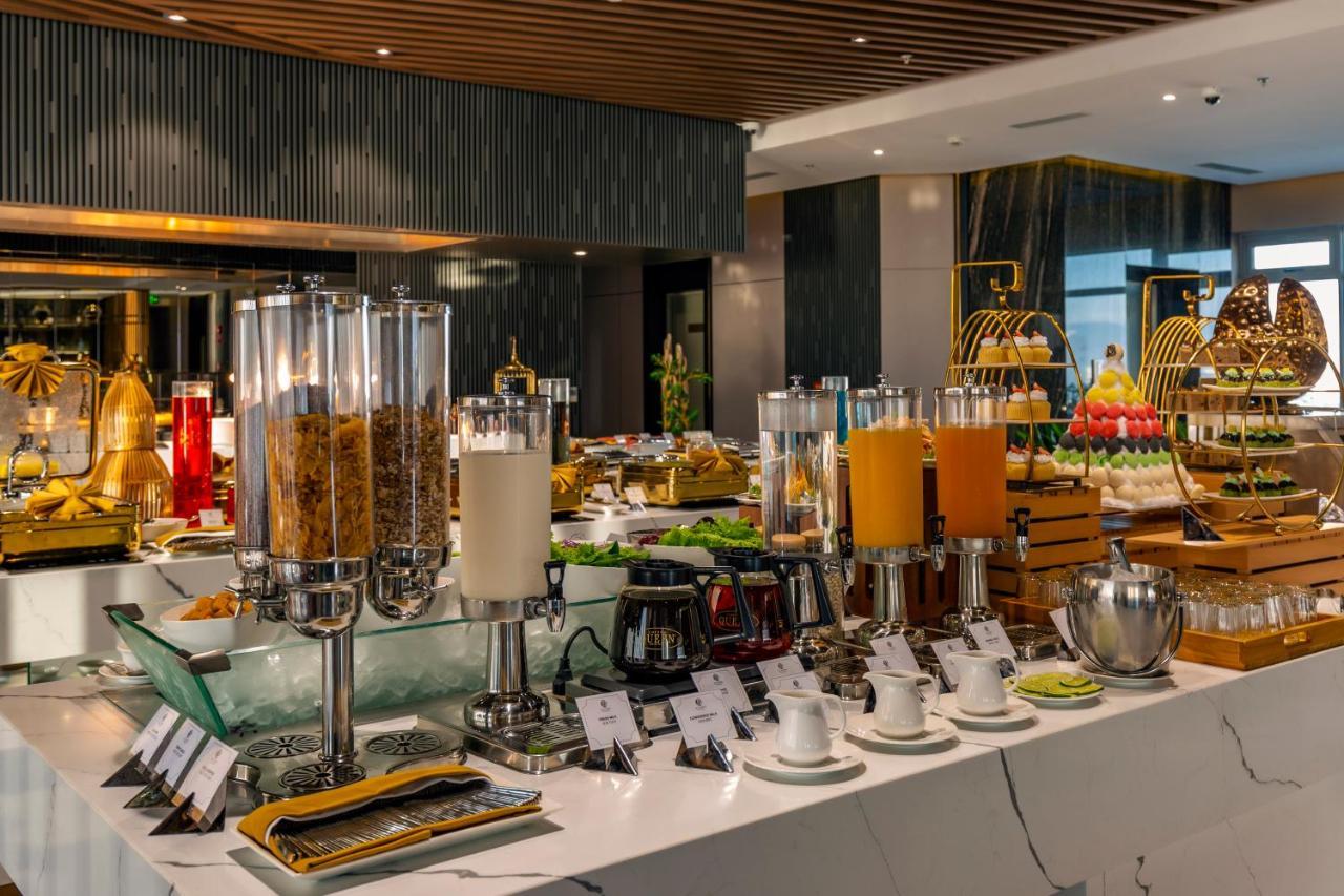 Le Sands Oceanfront Danang Hotel Esterno foto