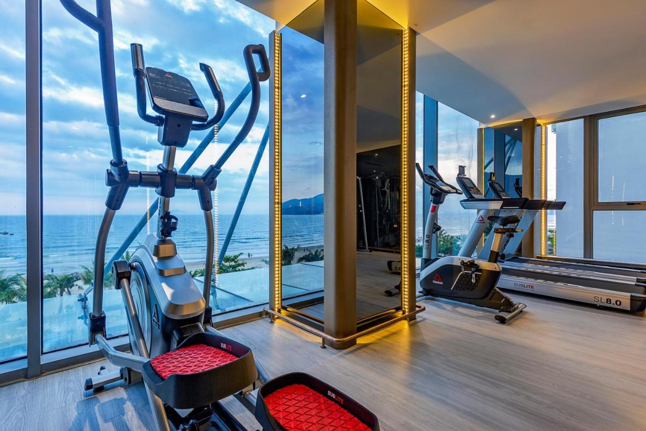 Le Sands Oceanfront Danang Hotel Esterno foto