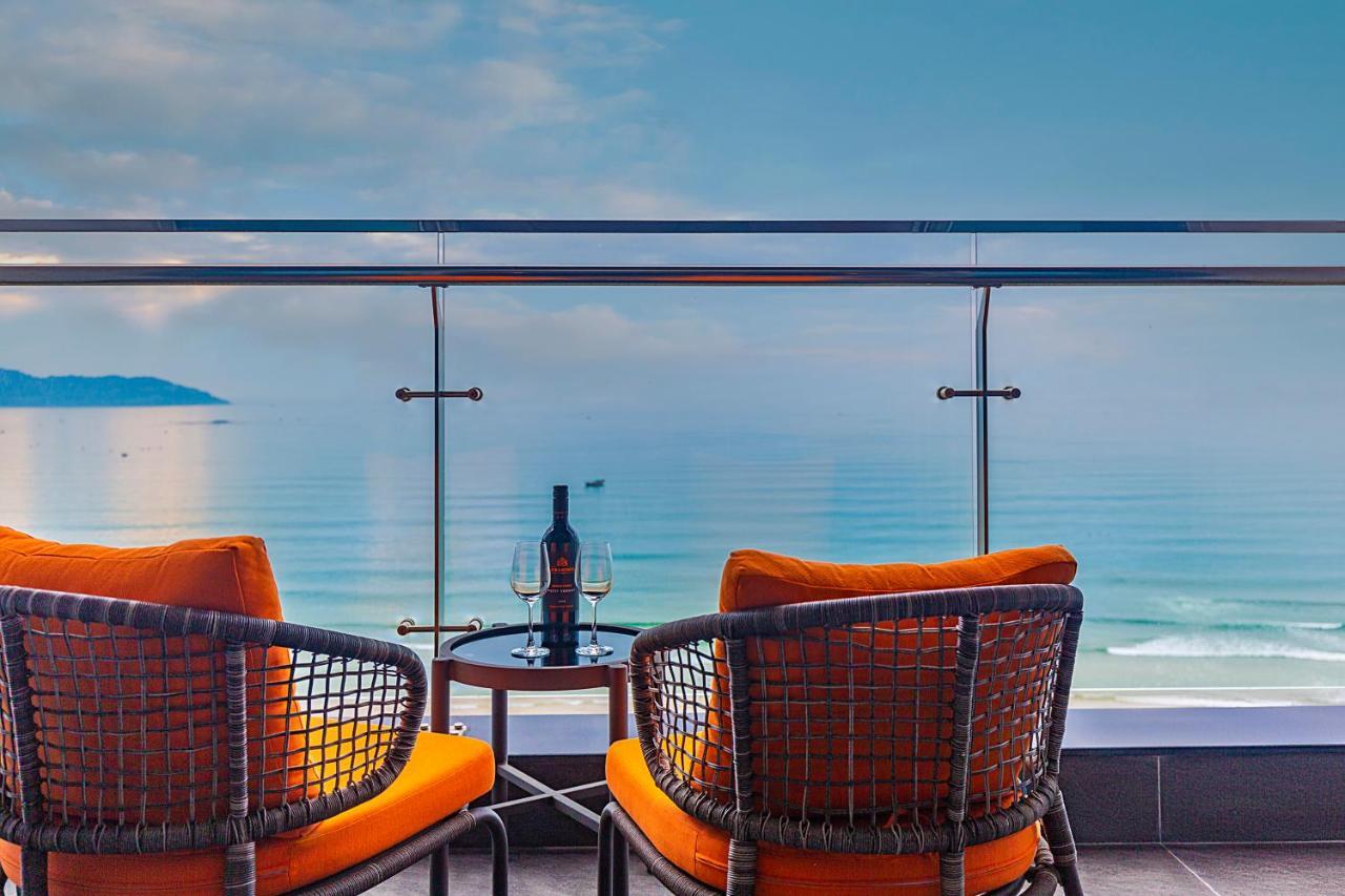 Le Sands Oceanfront Danang Hotel Esterno foto