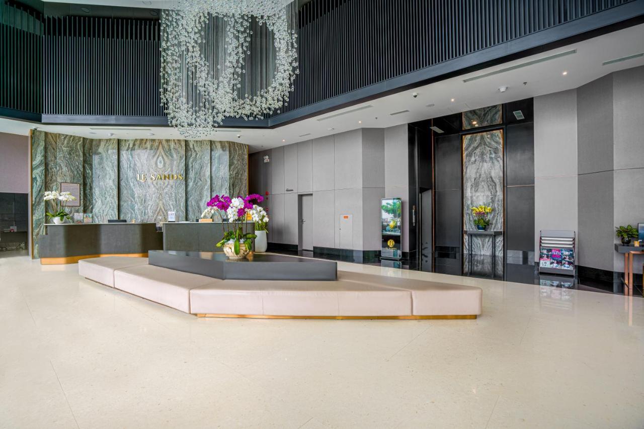 Le Sands Oceanfront Danang Hotel Esterno foto